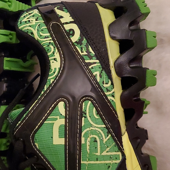 Winter Edition Reebok Zigtech Zigkick Trail Shoes 1.0 M6.5/UK6/EU38.5 main image 5